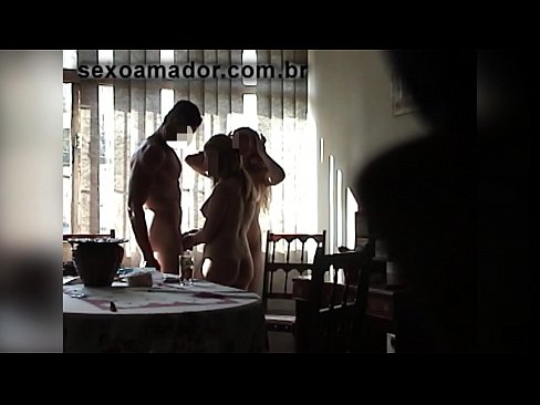 ❤️ Seks arkadaşlar dev bir adam ve onunla bir üçlü davet ☑ Sikişmek bize %tr.flvporn.ru ❌❤